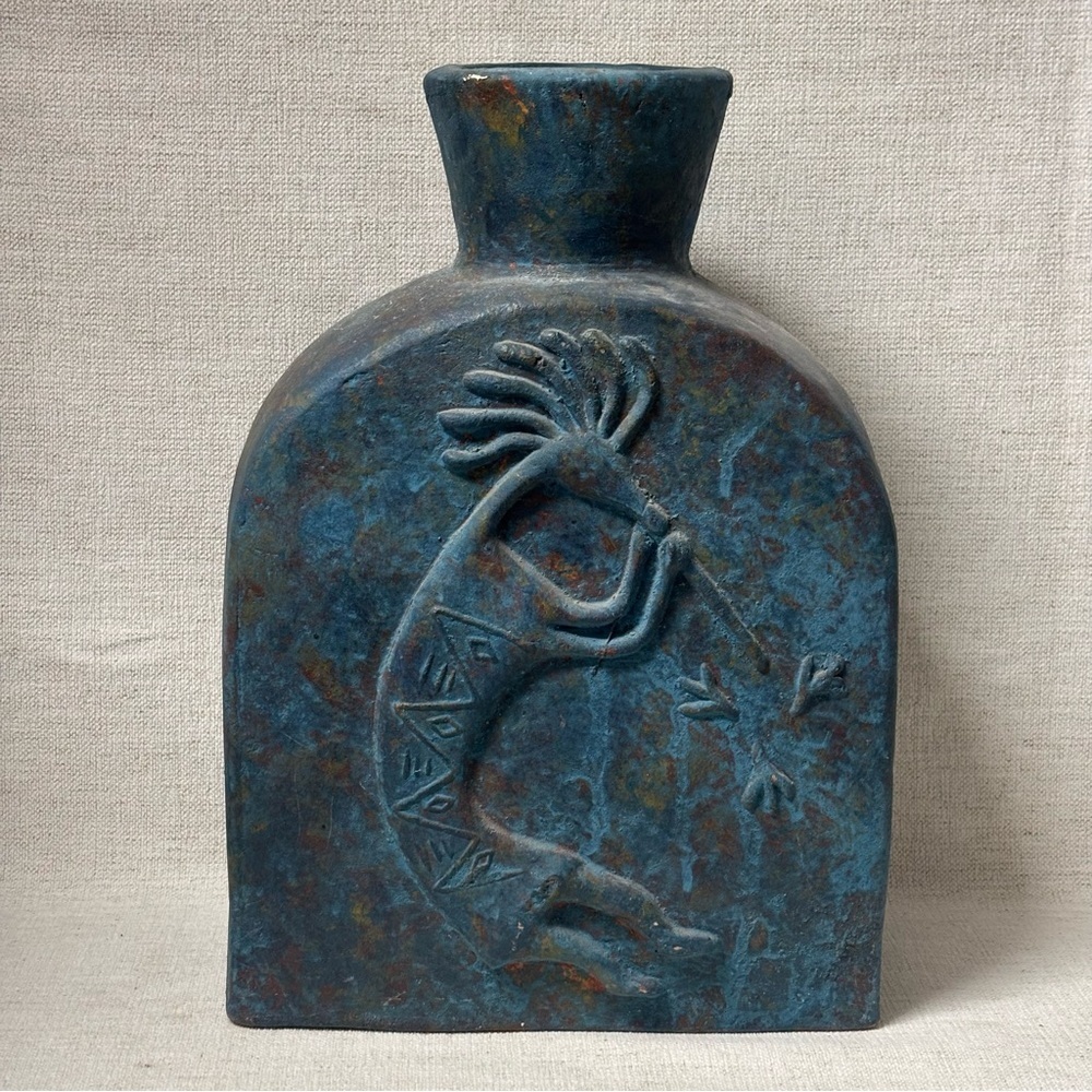 Vintage Pottery Vase Kokopelli
Primitive Clay Stoneware Heavy Duty